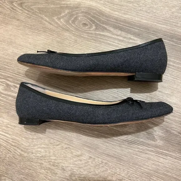 Manolo Blahnik Pointed Toe Ballet Flats Gray Wool Bow Trim Italy EU 38